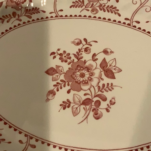 Red and Cream Oval Platter - Picture 2 of 15